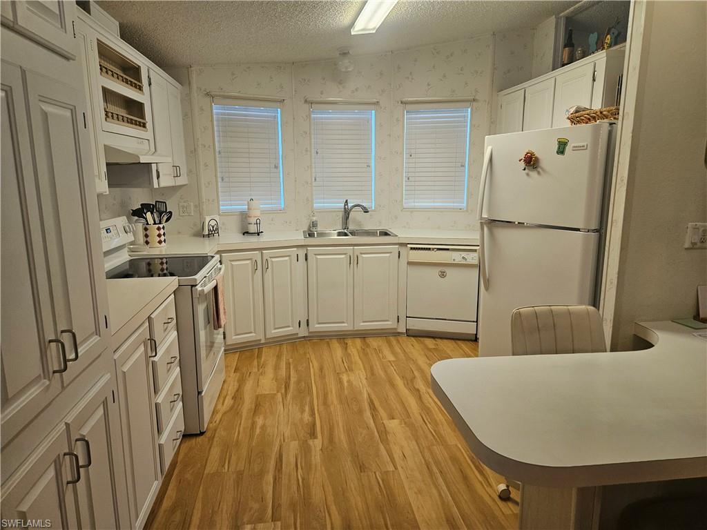 ENCHANTING SHORES - Residential