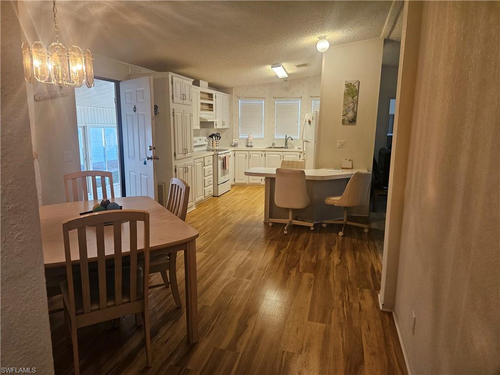 ENCHANTING SHORES - Residential