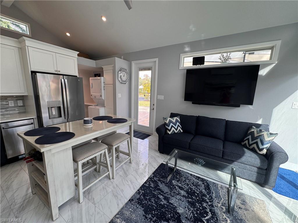 RIVERBEND MOTORCOACH RESORT - Land