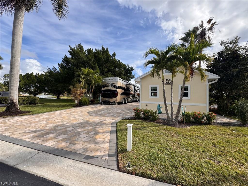 RIVERBEND MOTORCOACH RESORT - Land