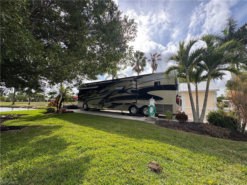 RIVERBEND MOTORCOACH RESORT - Land