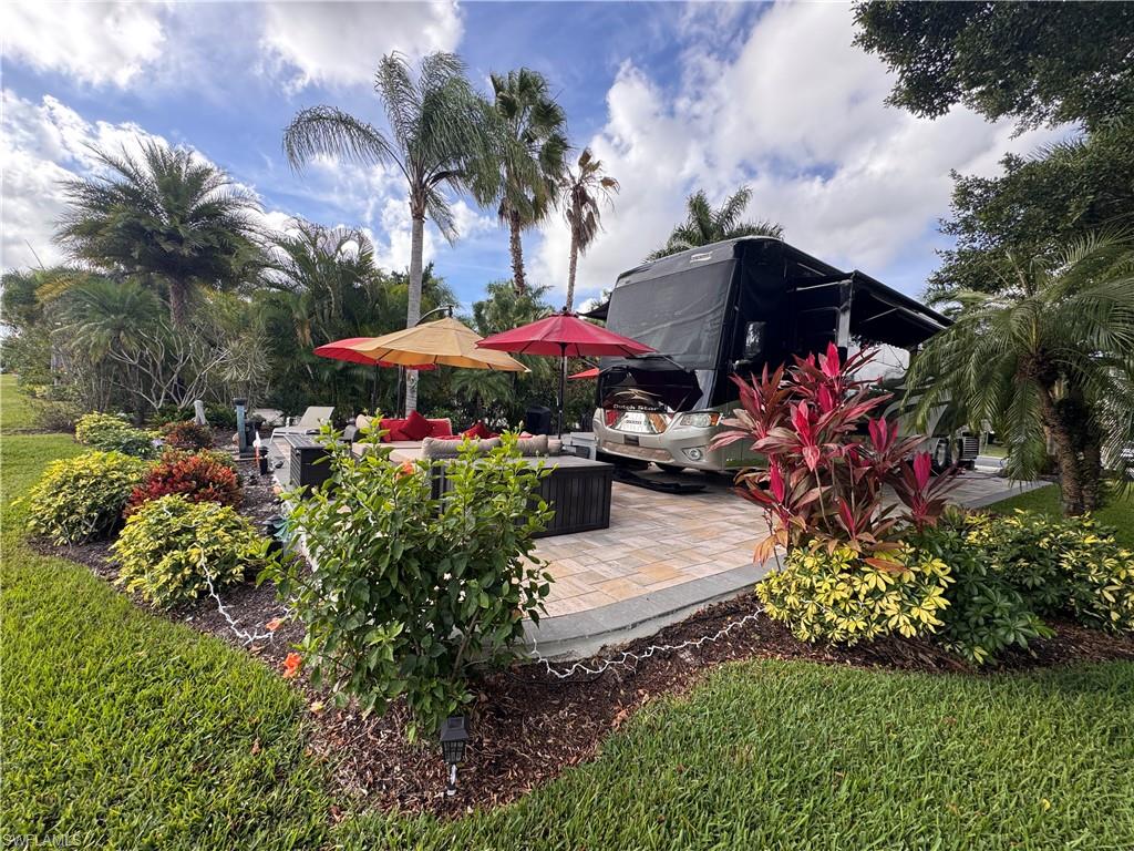 RIVERBEND MOTORCOACH RESORT - Land