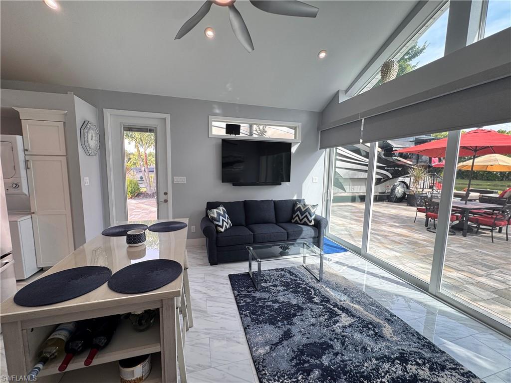 RIVERBEND MOTORCOACH RESORT - Land