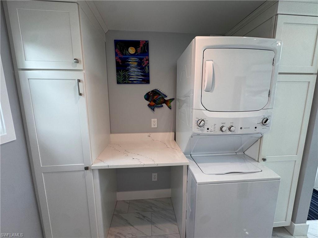 RIVERBEND MOTORCOACH RESORT - Land