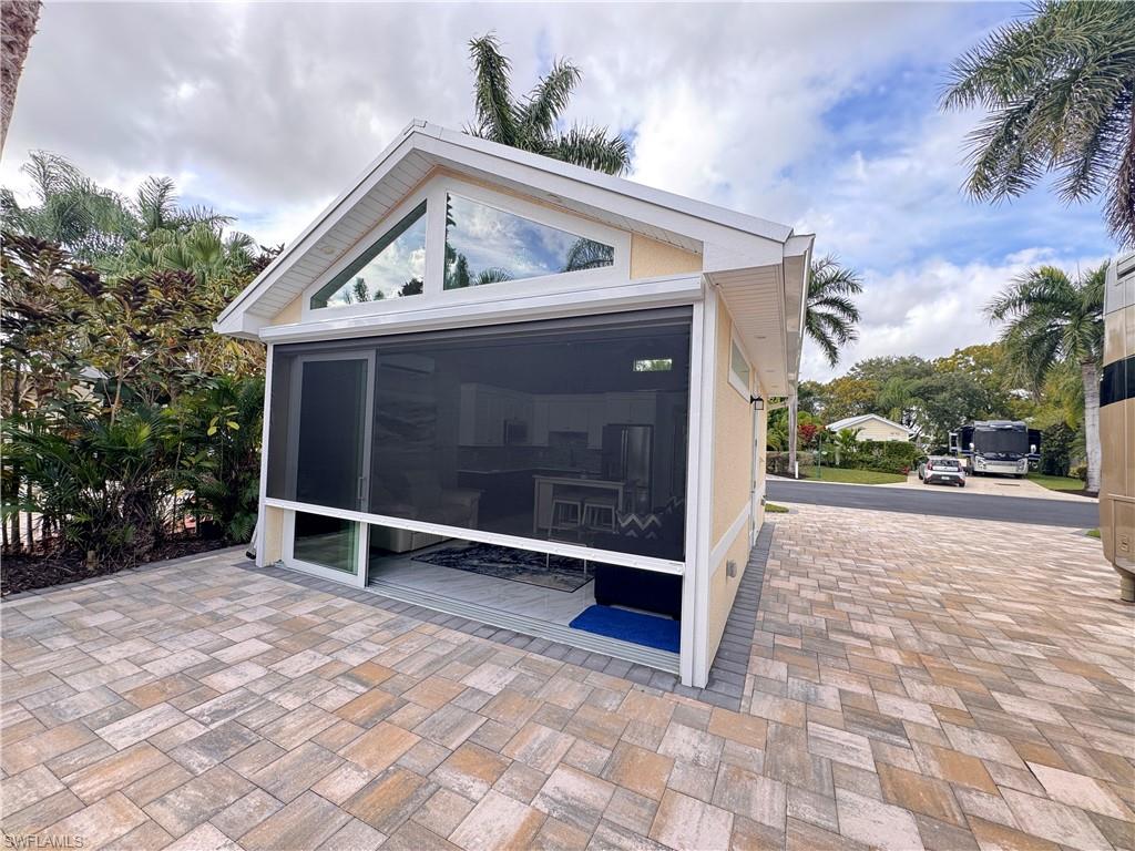 RIVERBEND MOTORCOACH RESORT - Land