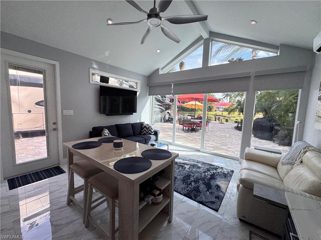 RIVERBEND MOTORCOACH RESORT - Land