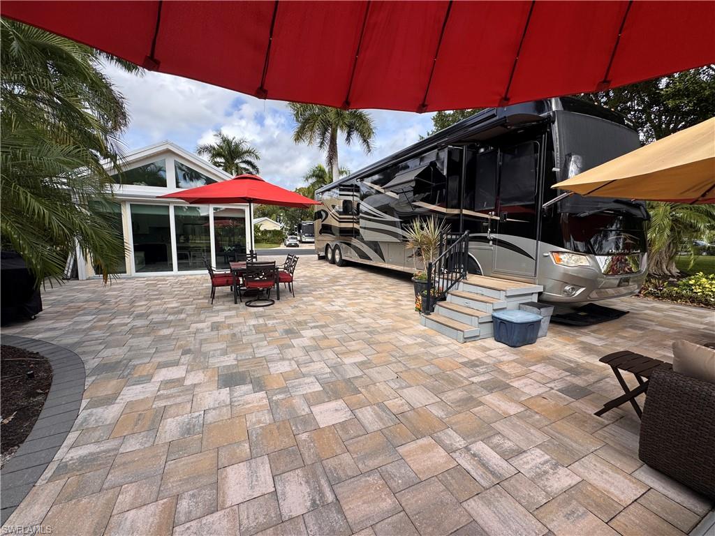 RIVERBEND MOTORCOACH RESORT - Land