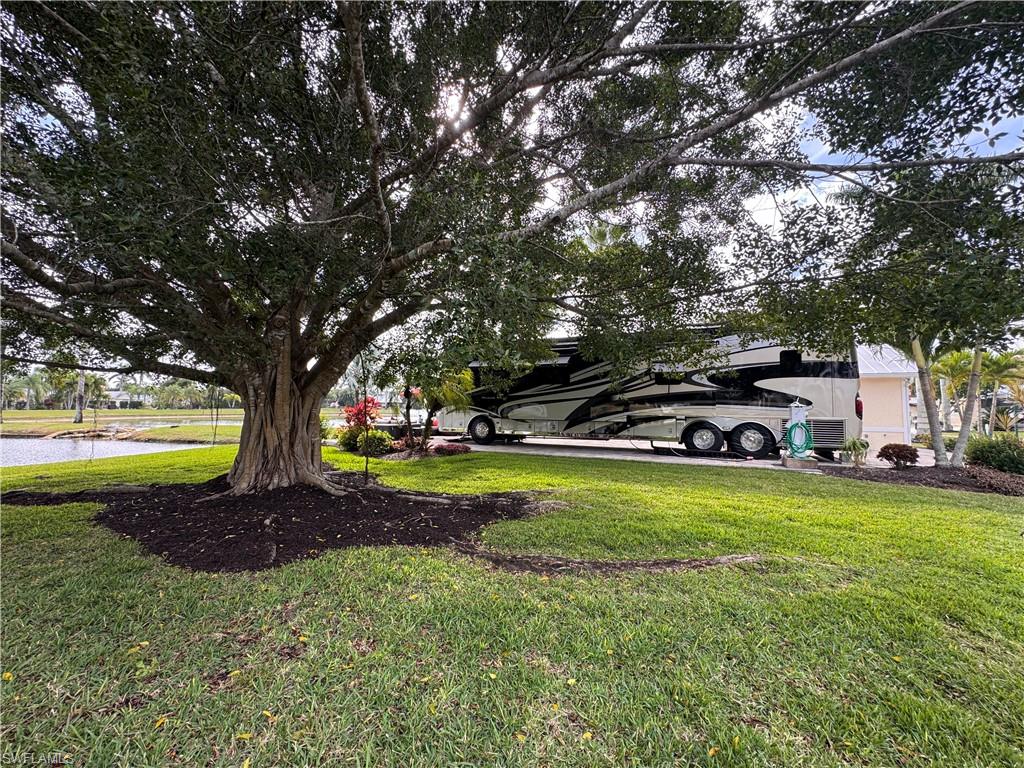 RIVERBEND MOTORCOACH RESORT - Land