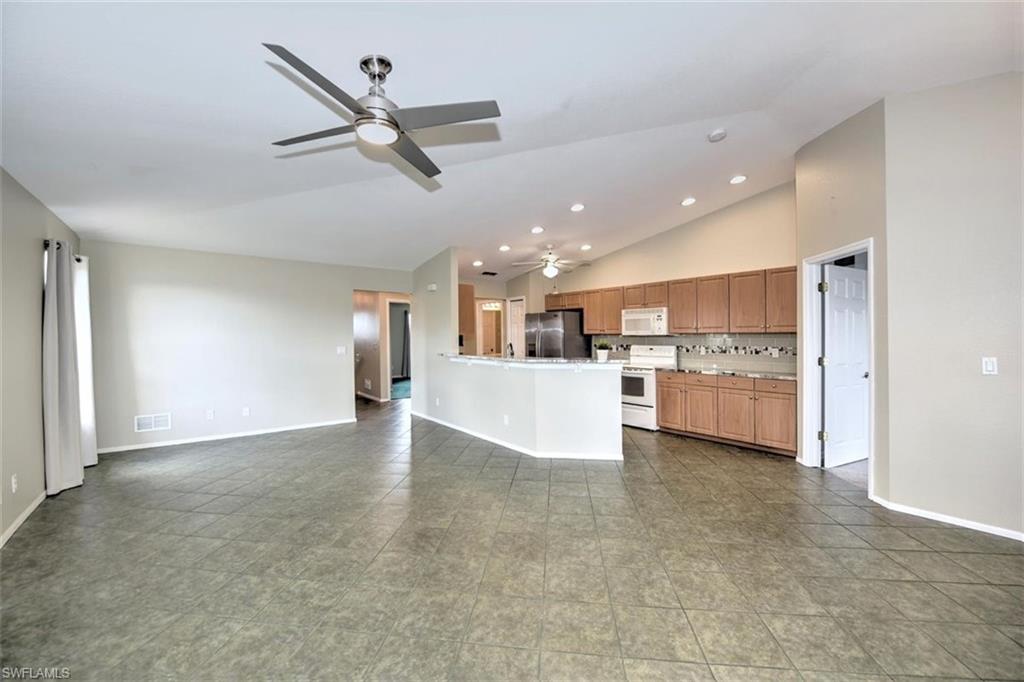 KINGS GREEN - Residential