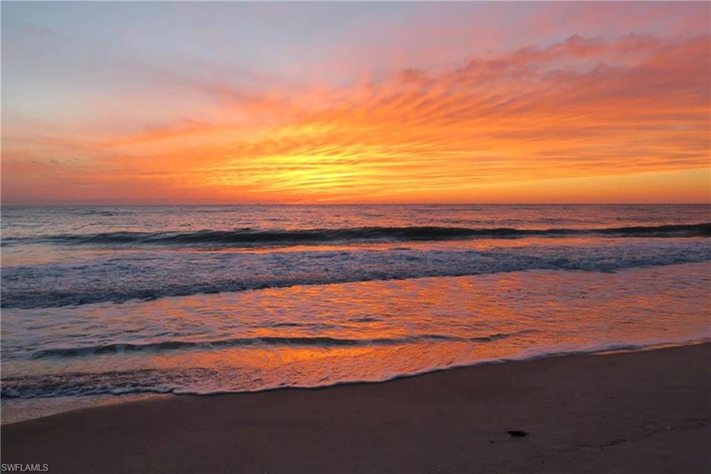 BEACH HOMES - Residential