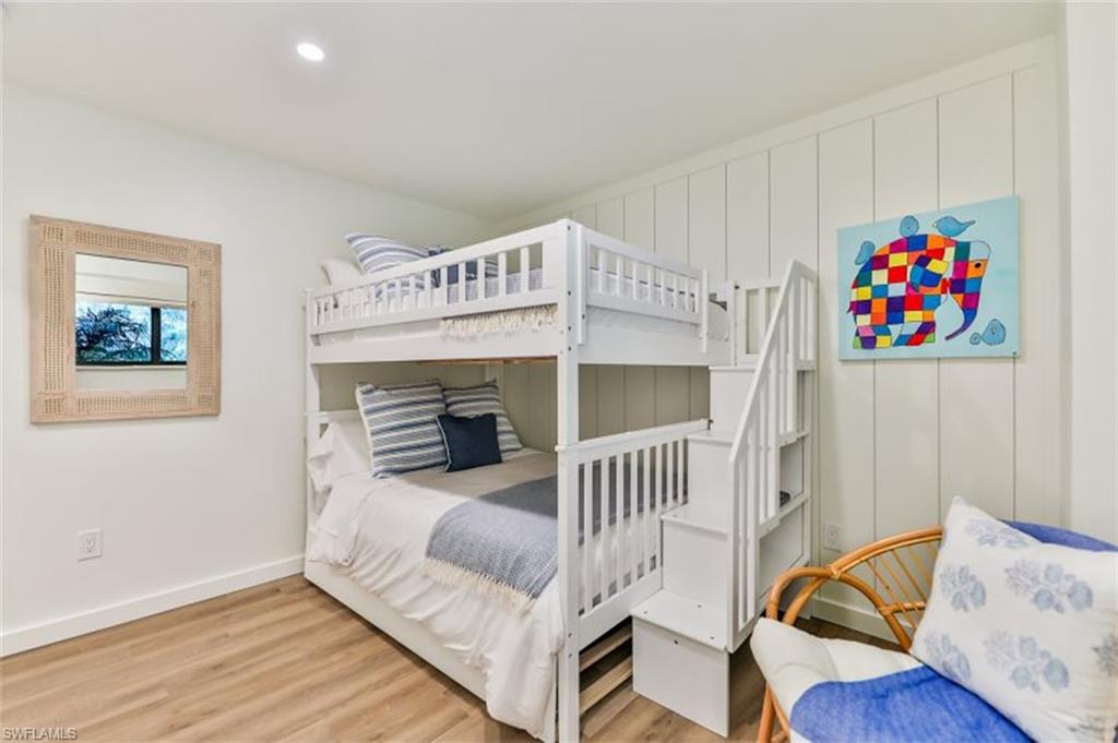 BEACH HOMES - Residential