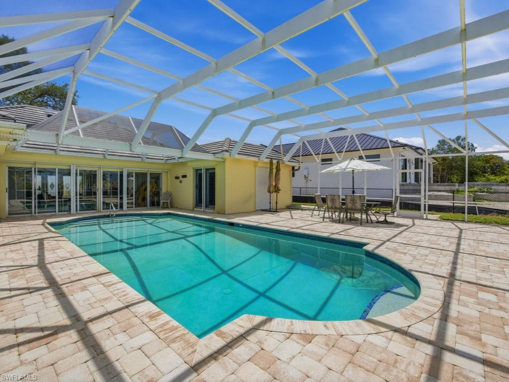 MARCO BEACH - Residential