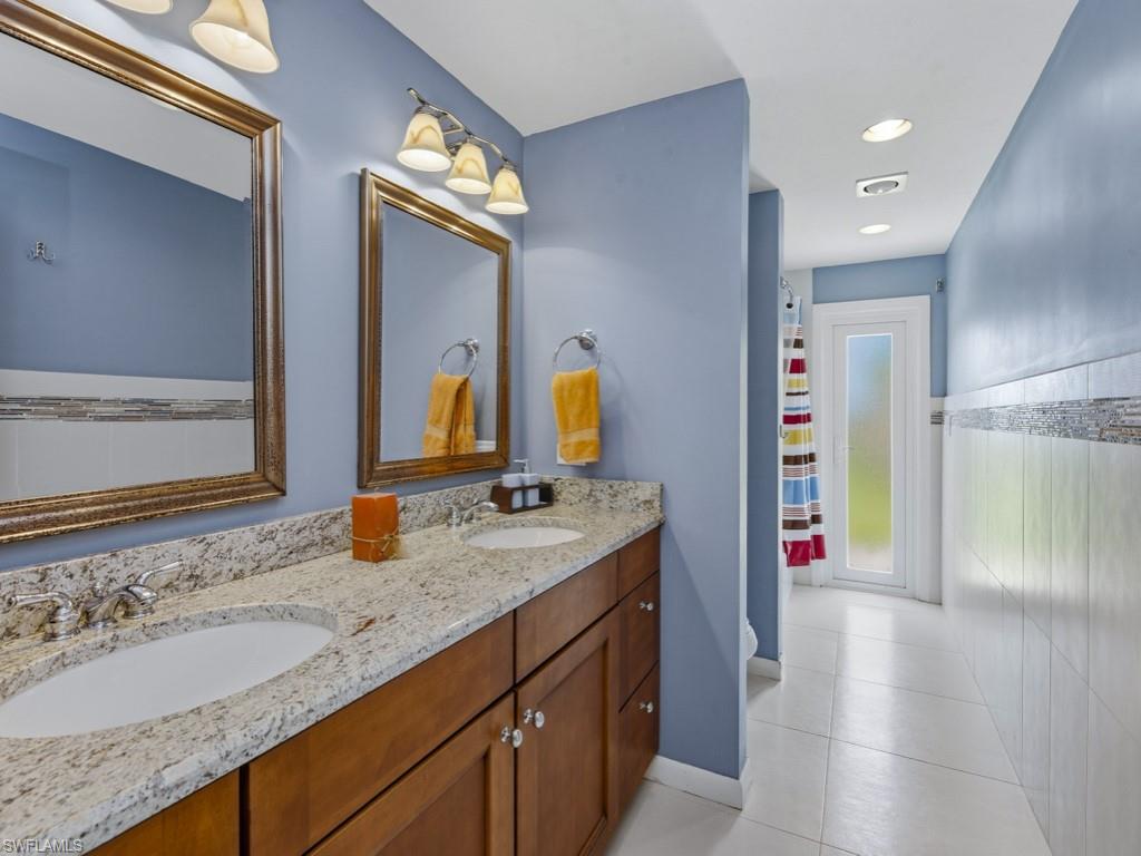 MARCO BEACH - Residential