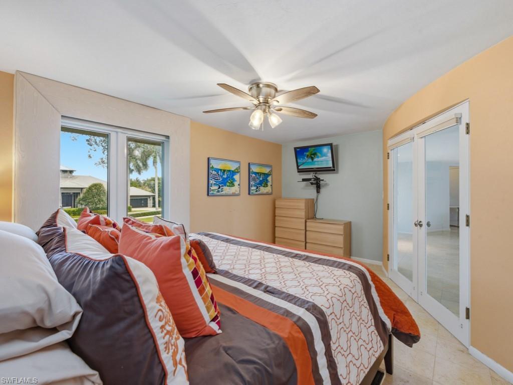 MARCO BEACH - Residential