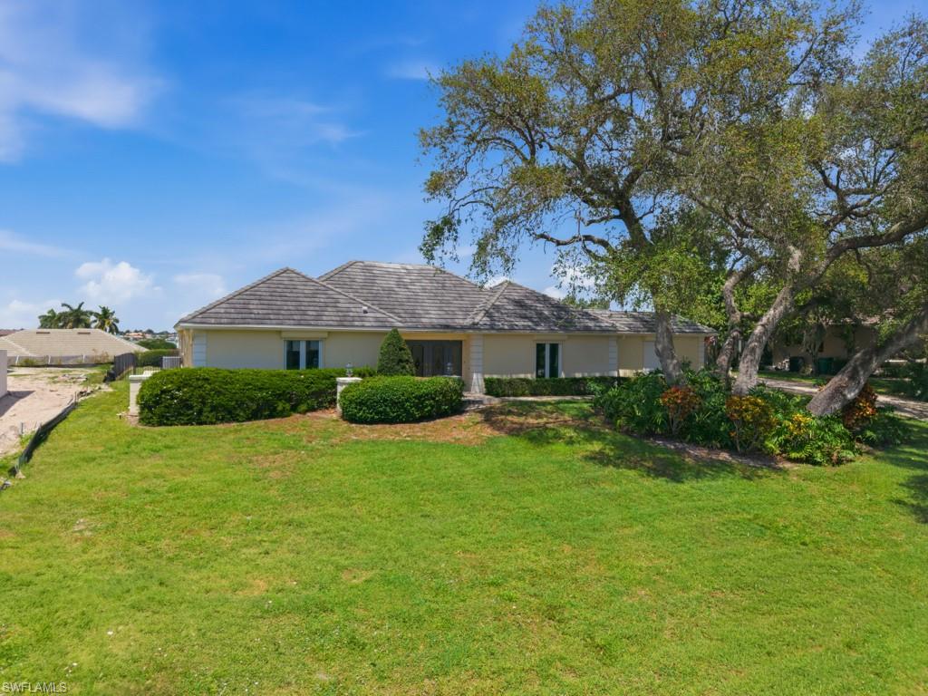 MARCO BEACH - Residential