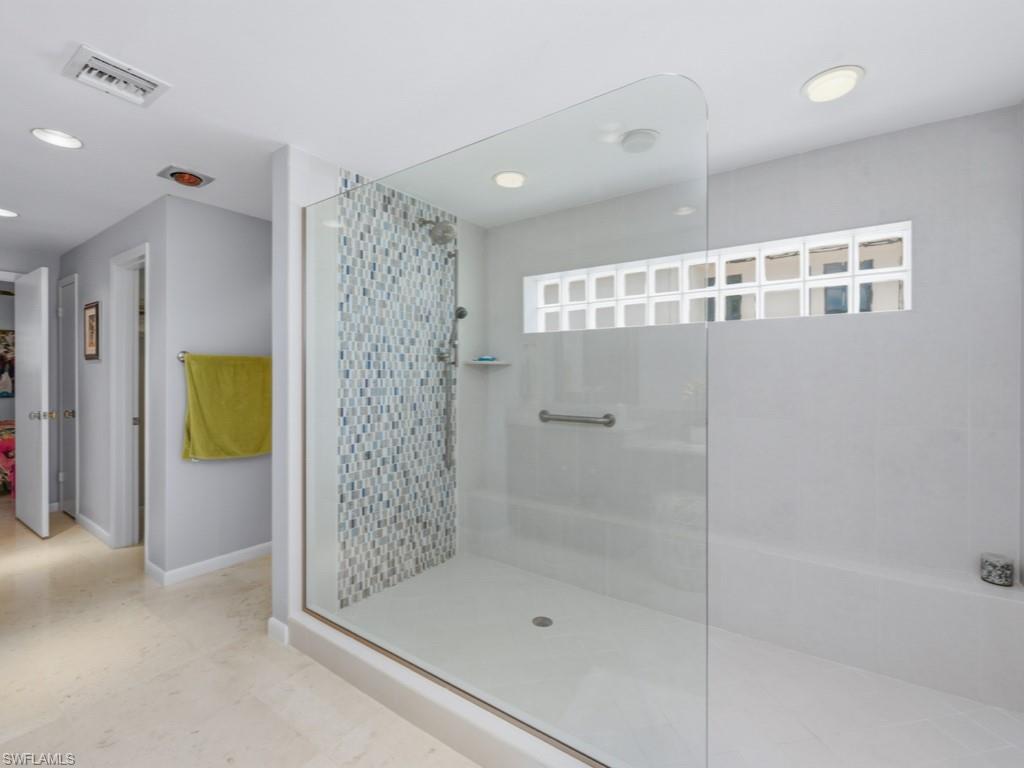 MARCO BEACH - Residential