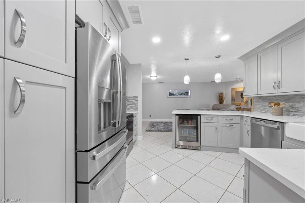 KINGS BAY ESTATES - Residential