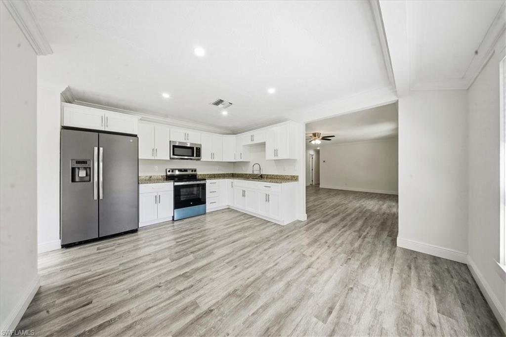 GOLDEN GATE ESTATES - Residential