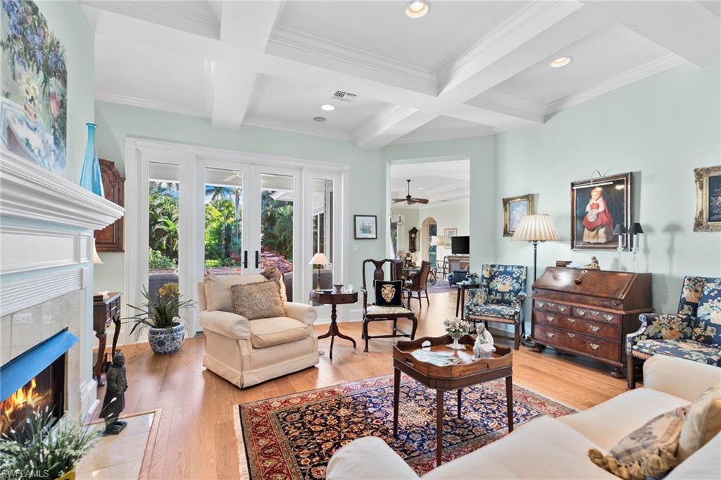 MOORINGS - Residential