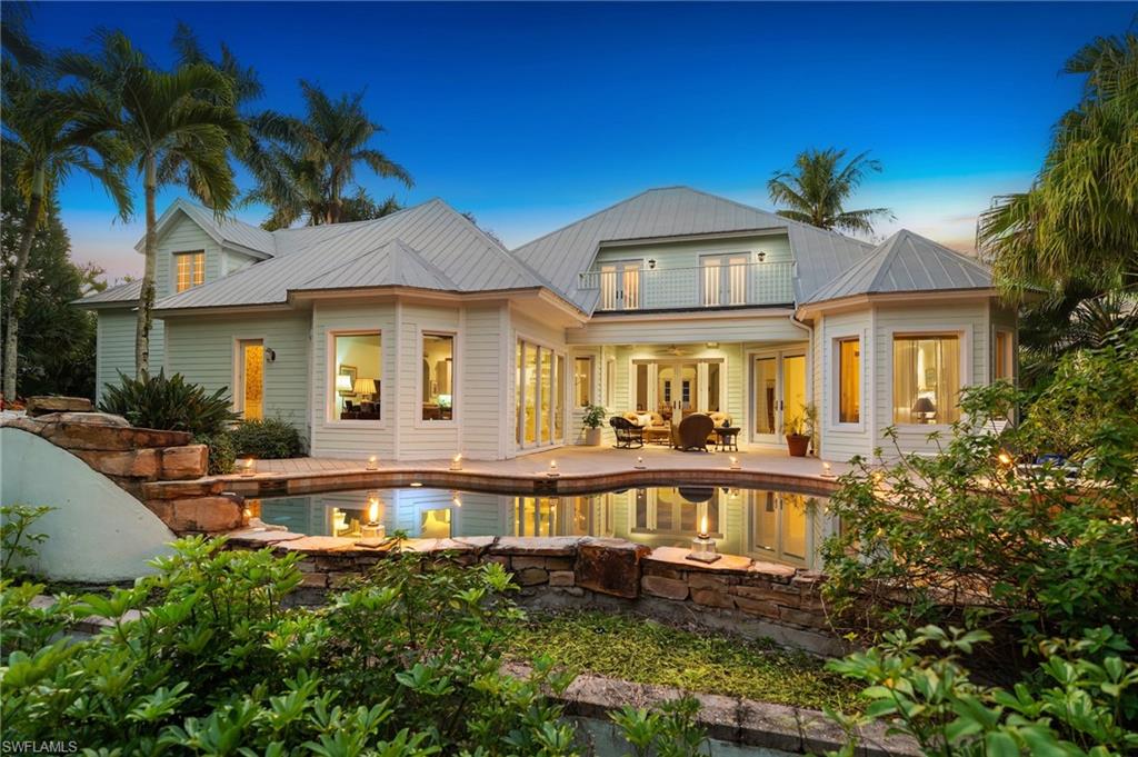 MOORINGS - Residential