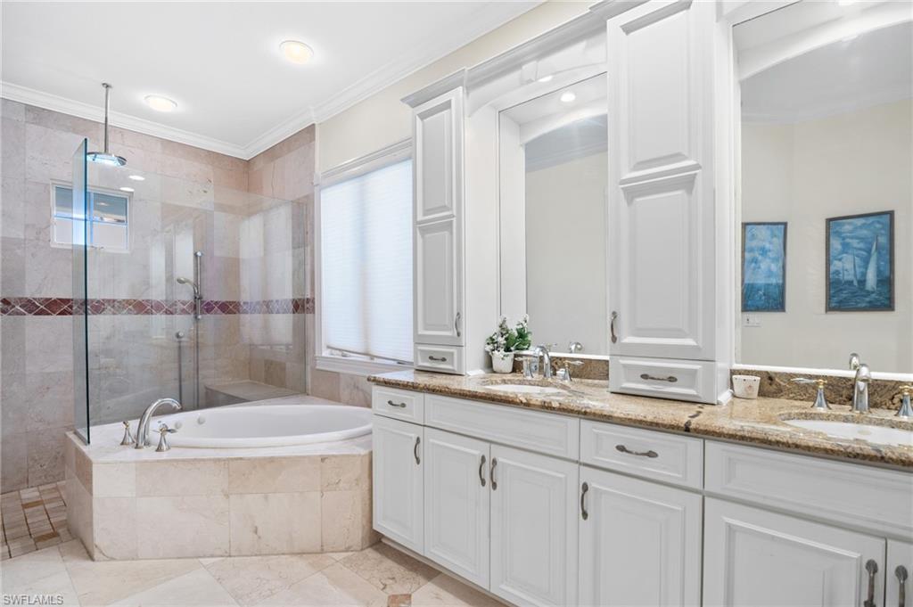 MOORINGS - Residential