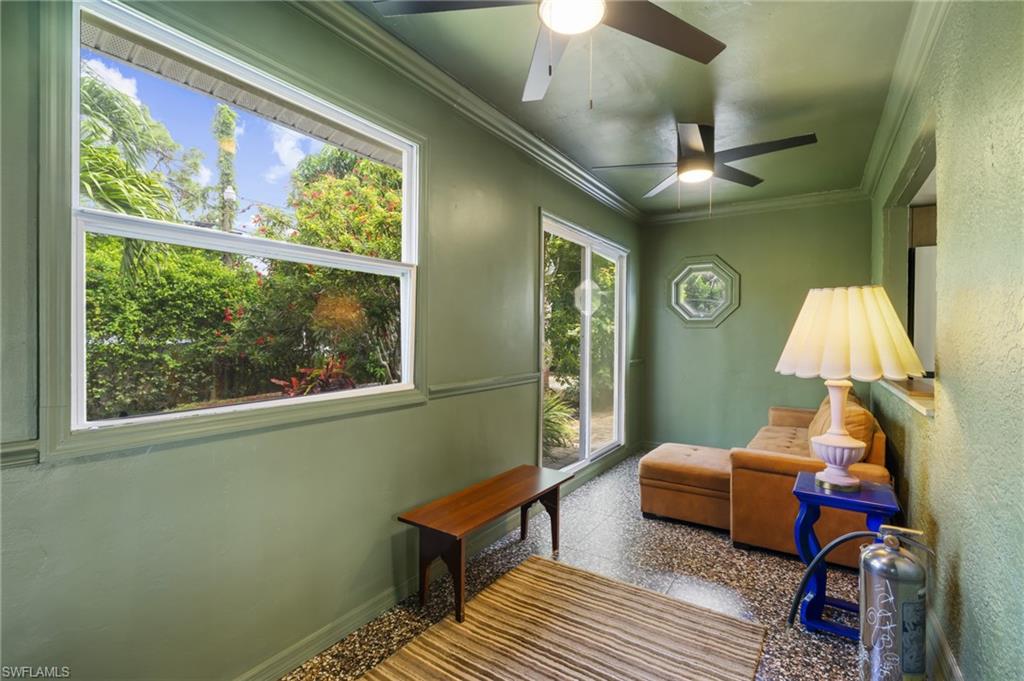 SAN CARLOS PARK - Residential