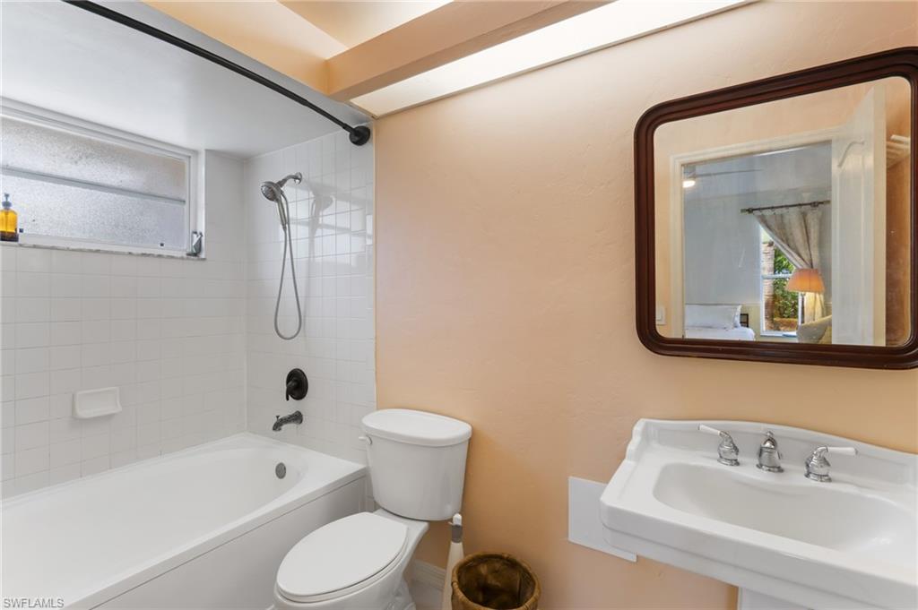 SAN CARLOS PARK - Residential