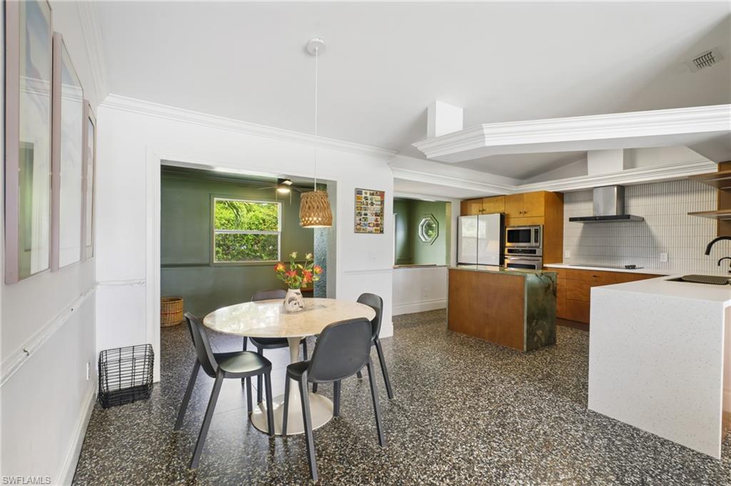 SAN CARLOS PARK - Residential