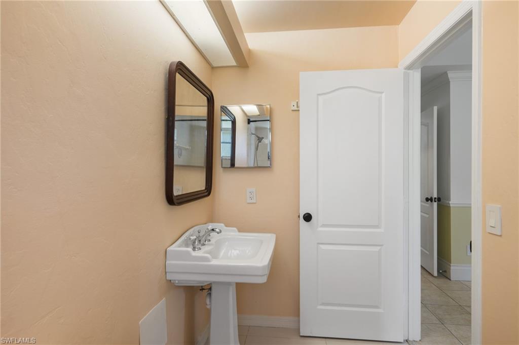 SAN CARLOS PARK - Residential