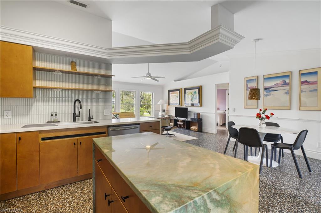 SAN CARLOS PARK - Residential