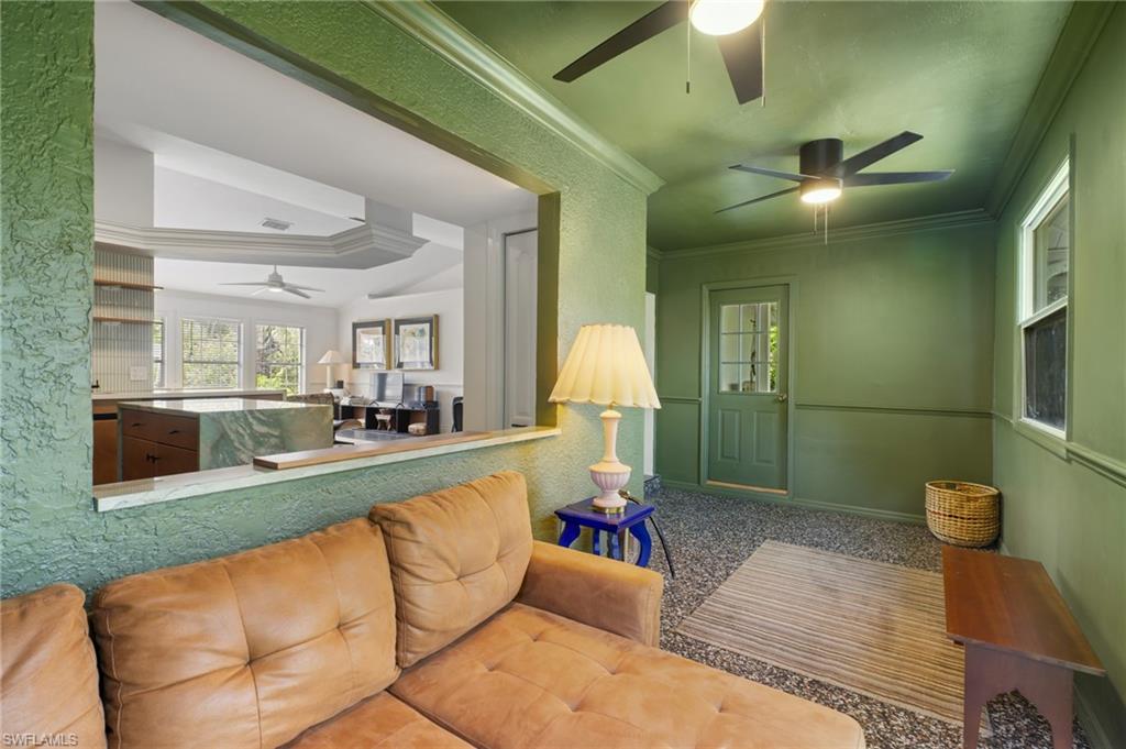 SAN CARLOS PARK - Residential