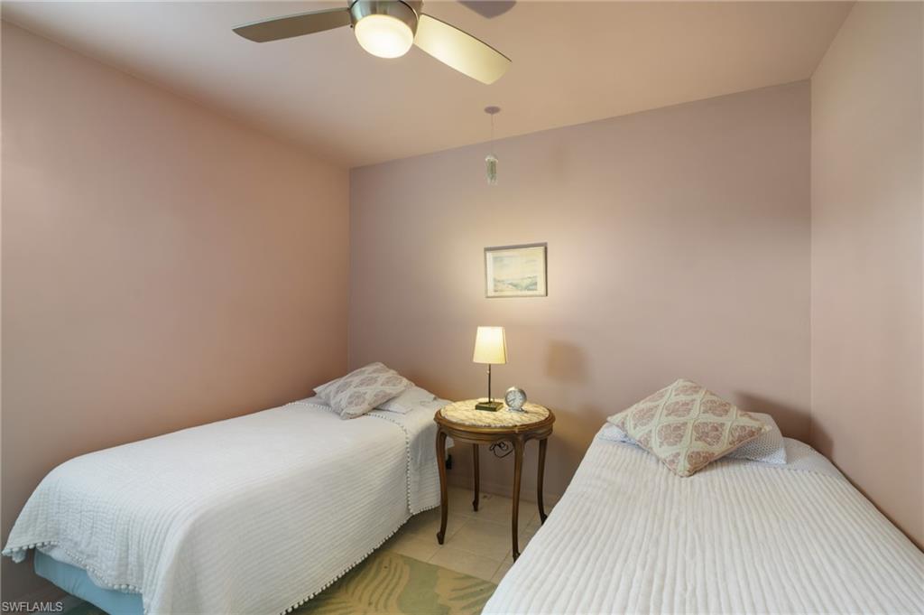 SAN CARLOS PARK - Residential