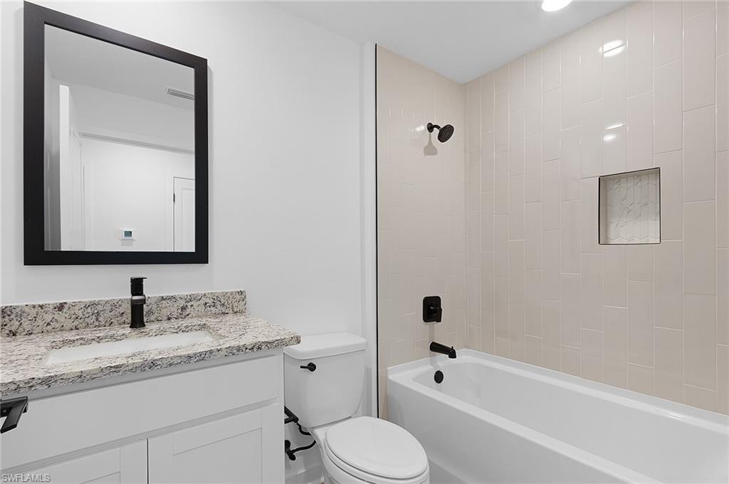 MIRROR LAKES - Residential