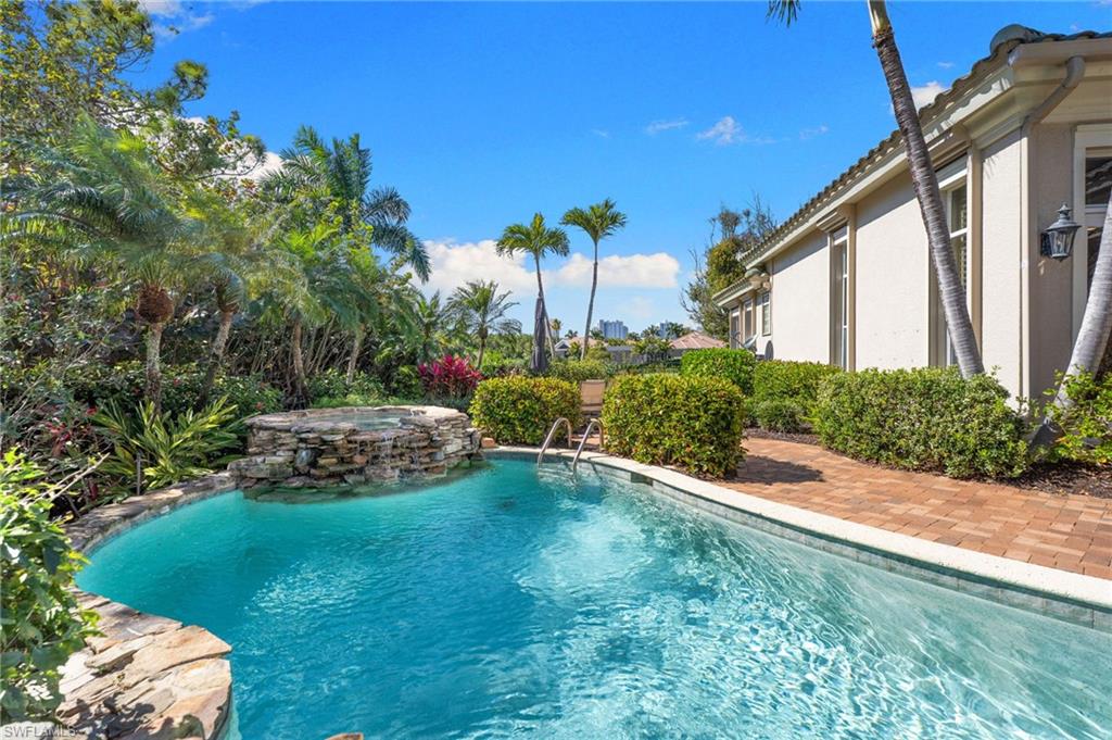 AUGUSTA CREEK - Residential