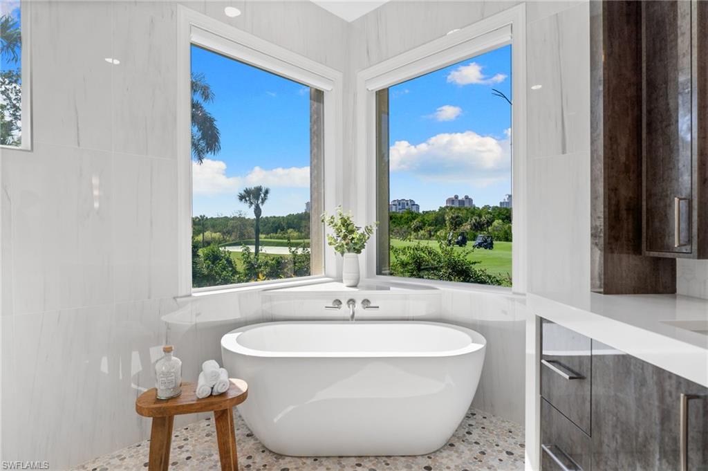 AUGUSTA CREEK - Residential