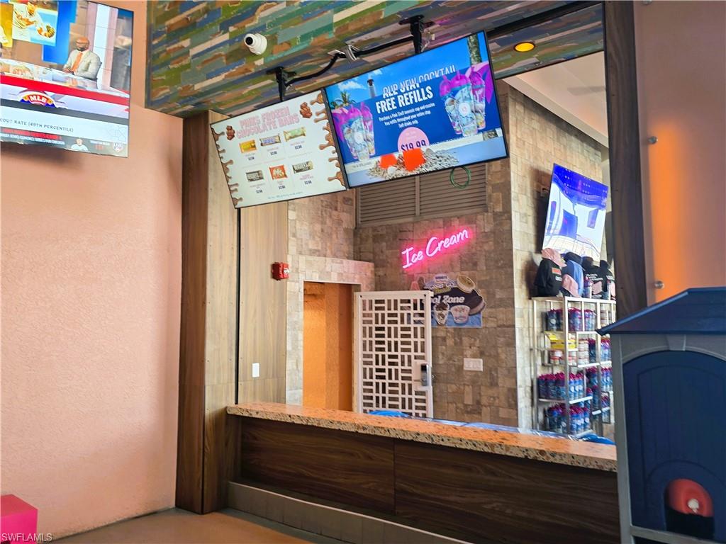 SANIBEL VIEW VILLAS - Residential