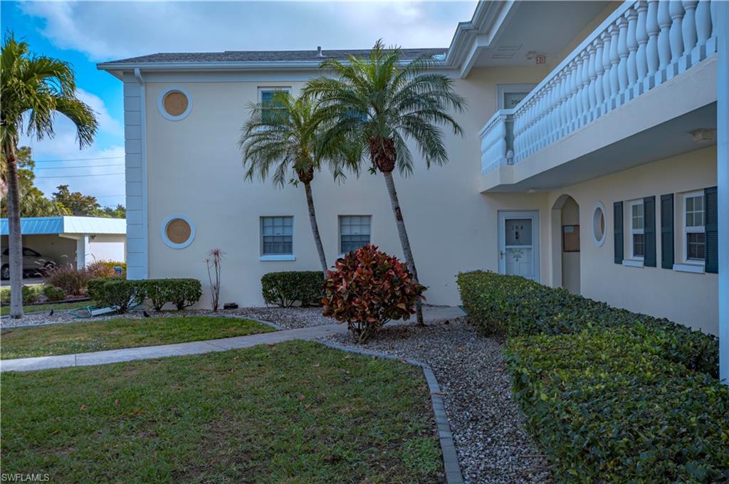 STRATFORD PLACE CONDO - Residential