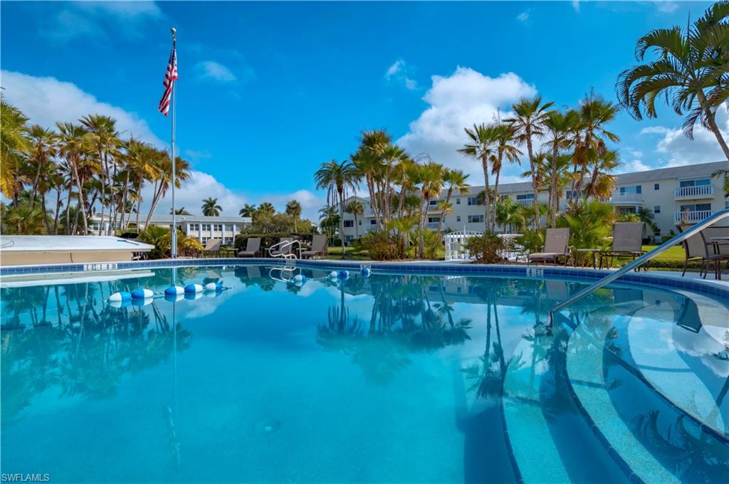 STRATFORD PLACE CONDO - Residential