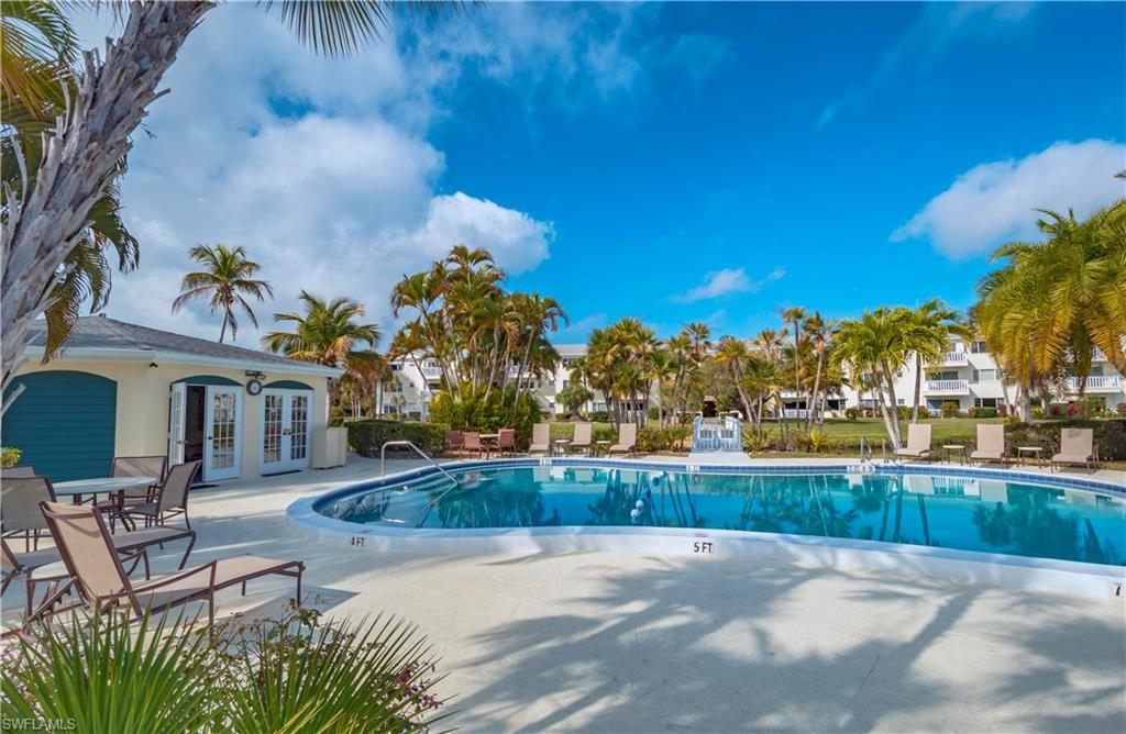 STRATFORD PLACE CONDO - Residential