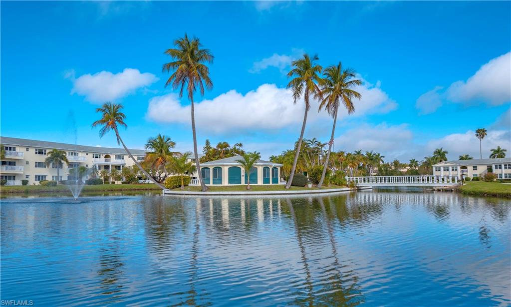 STRATFORD PLACE CONDO - Residential