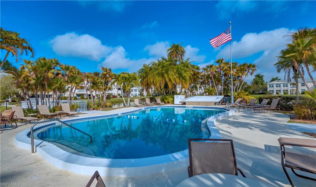 STRATFORD PLACE CONDO - Residential