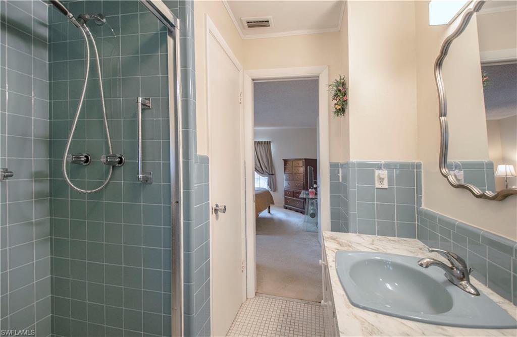 STRATFORD PLACE CONDO - Residential