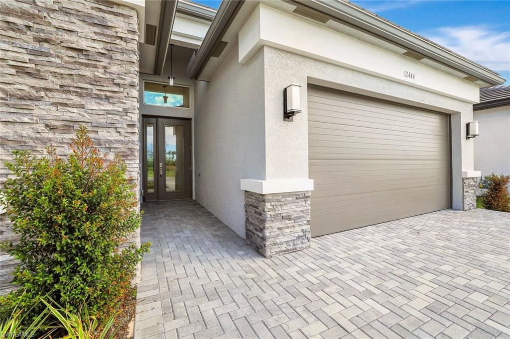12444 Violet LN