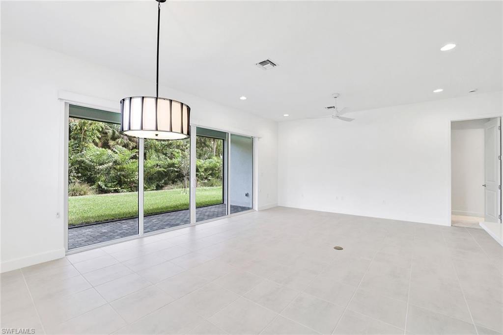 12444 Violet LN