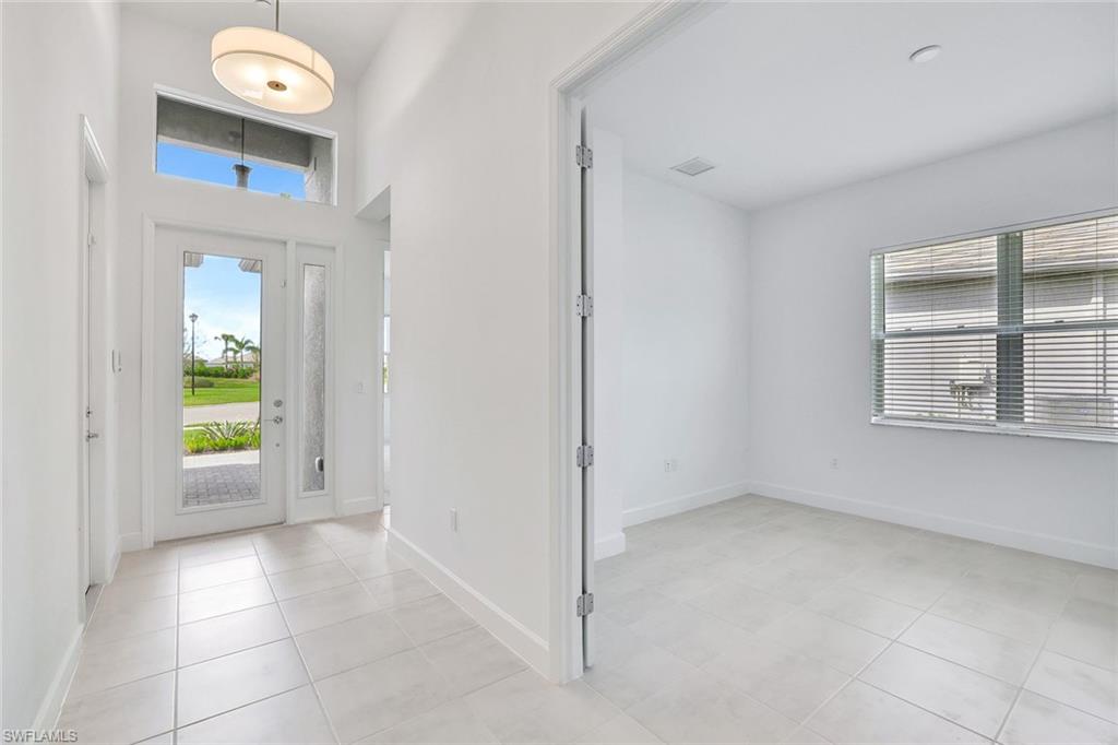 12444 Violet LN