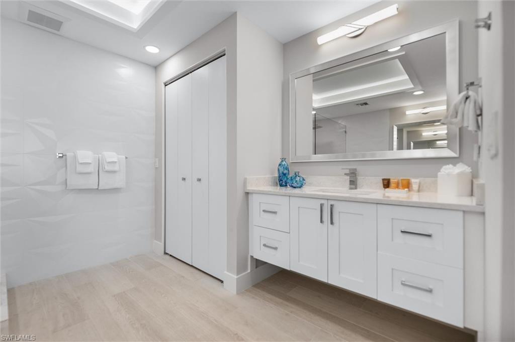 SEABREEZE - Residential