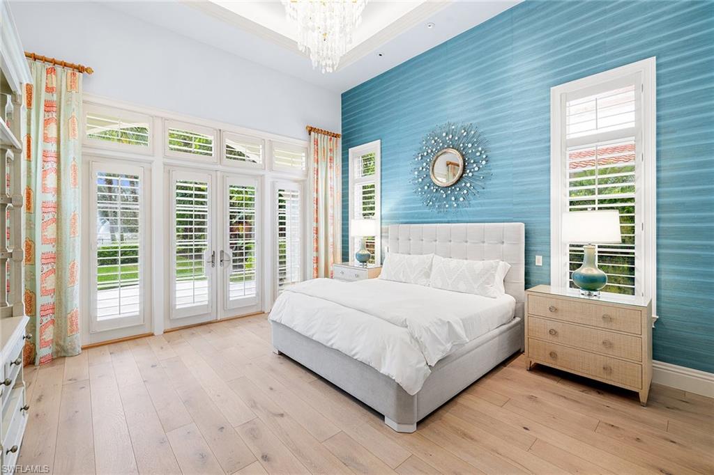 ESCADA AT TIBURON - Residential