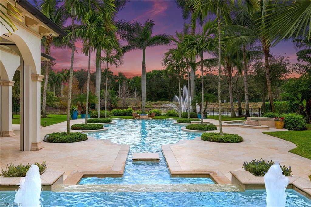 ESCADA AT TIBURON - Residential