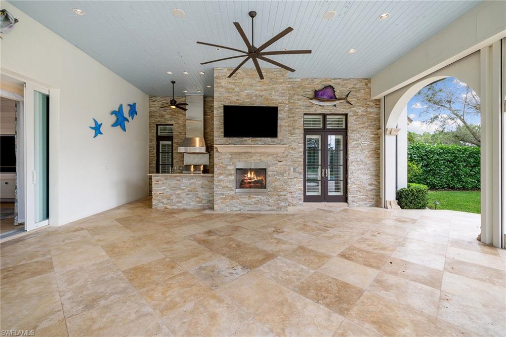 ESCADA AT TIBURON - Residential