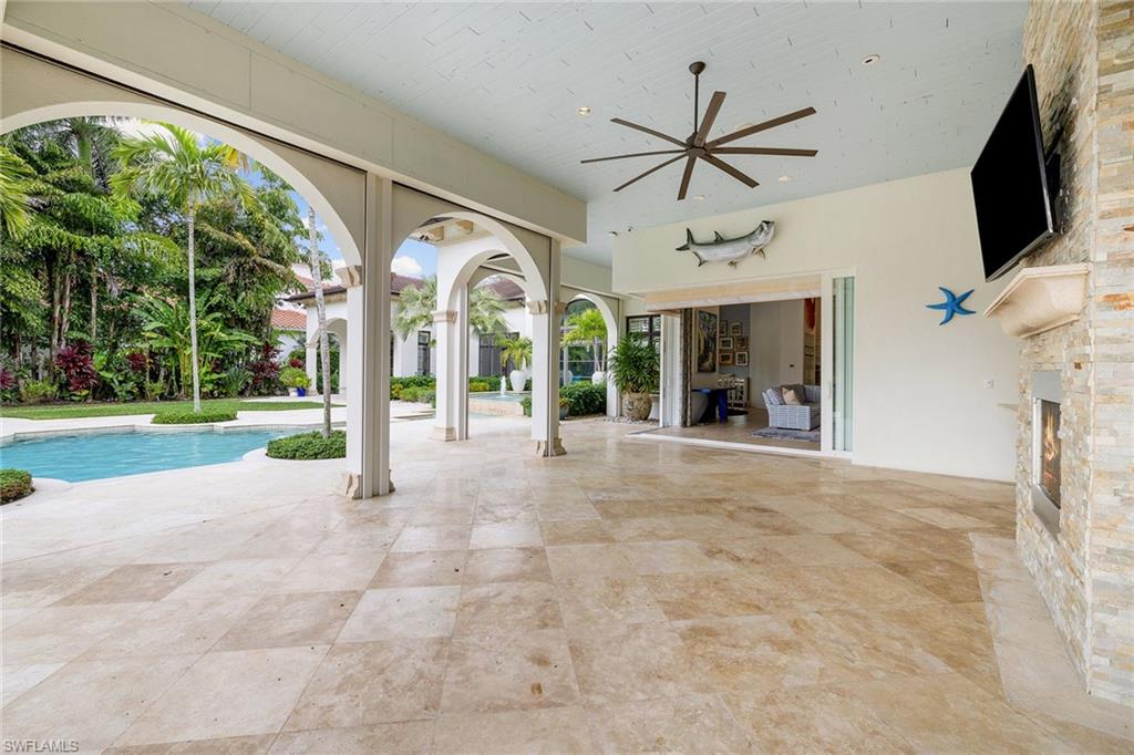 ESCADA AT TIBURON - Residential